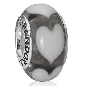 Pandora Love white hearts murano glass bead